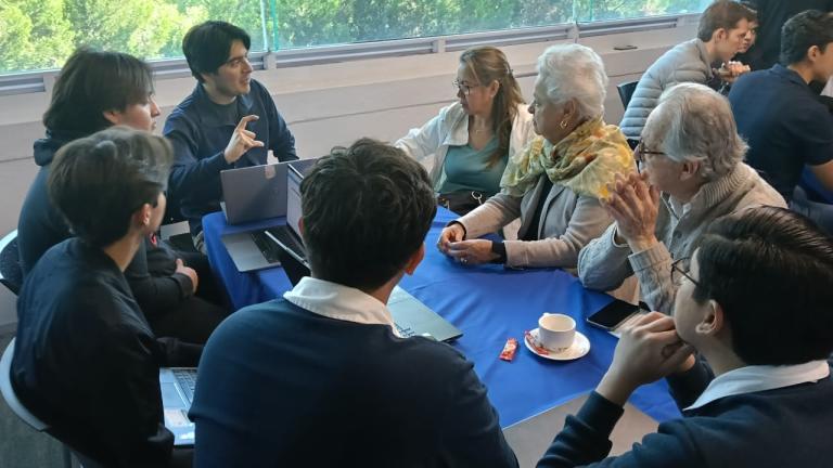 Colaboran BBVA y FAIR Center en reto académico sobre finanzas para adultos mayores