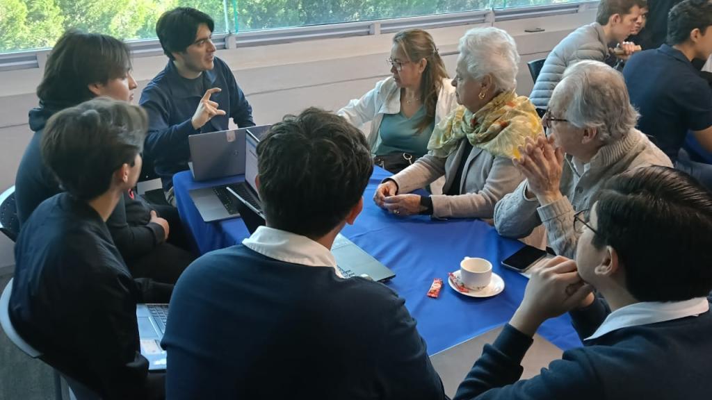 Colaboran BBVA y FAIR Center en reto académico sobre finanzas para adultos mayores